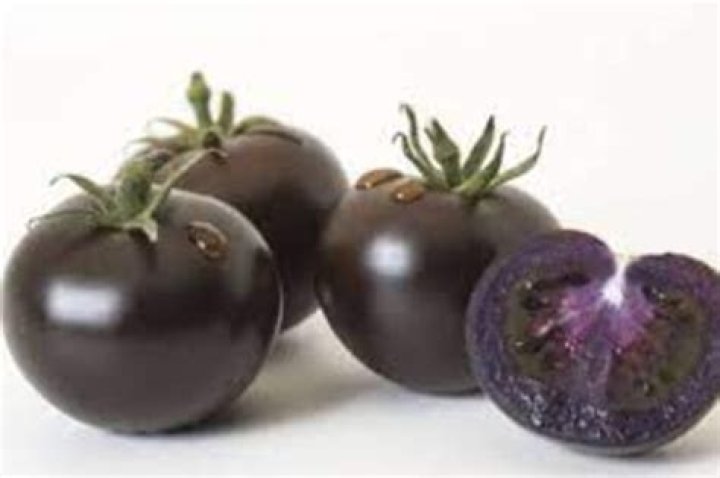 Are black tomatoes natural?