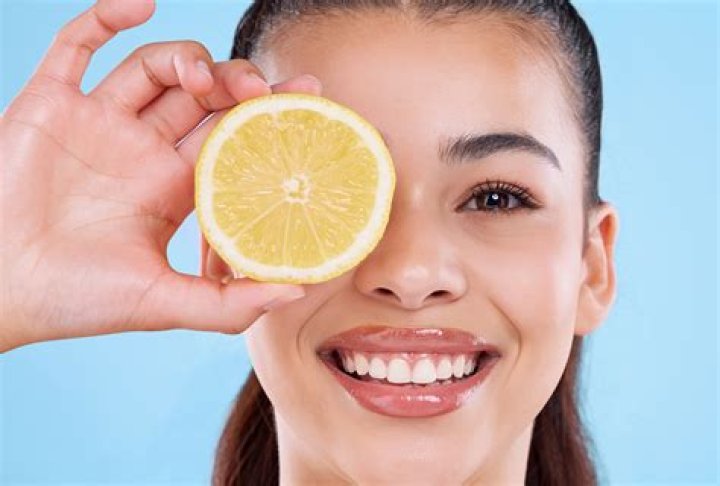 Can I apply lemon on face?