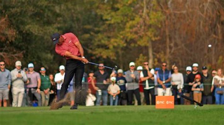 Can Tiger Woods use a cart at Augusta?
