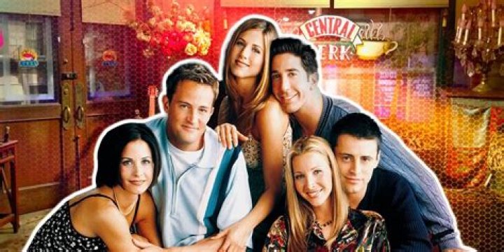 Did any of the Friends cast hook up with each other?
