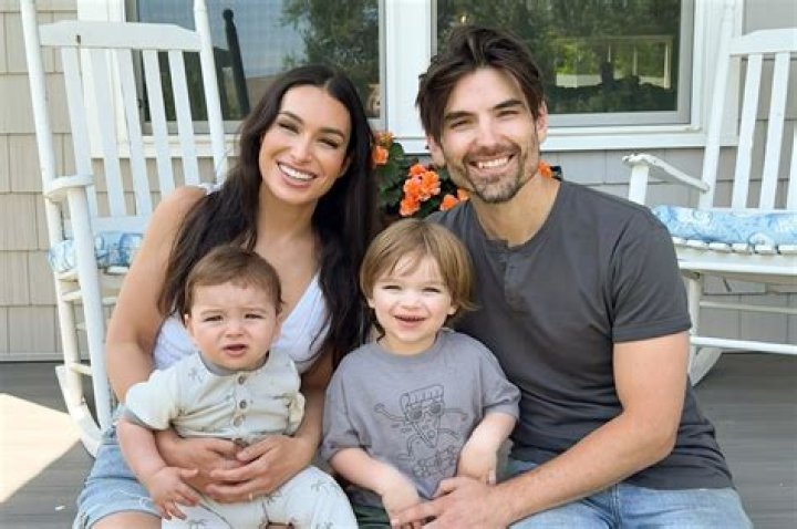 Did Ashley Iaconetti have a baby?