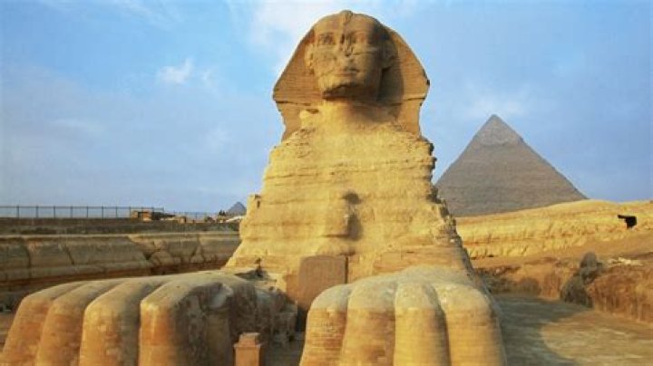 Did slaves build the Sphinx?