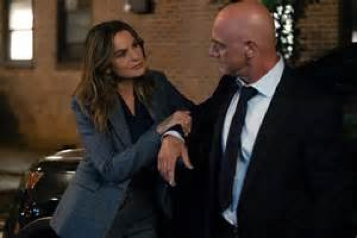 Did Stabler and Benson ever date in real life?