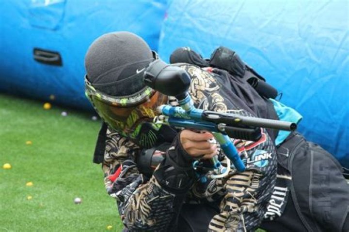 Does 300 fps hurt in paintball?