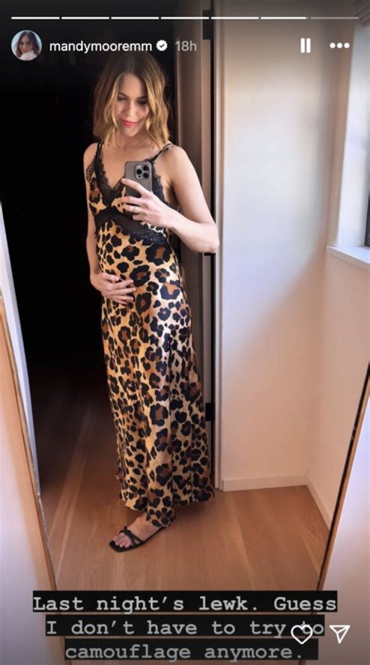 Does Mandy get pregnant?