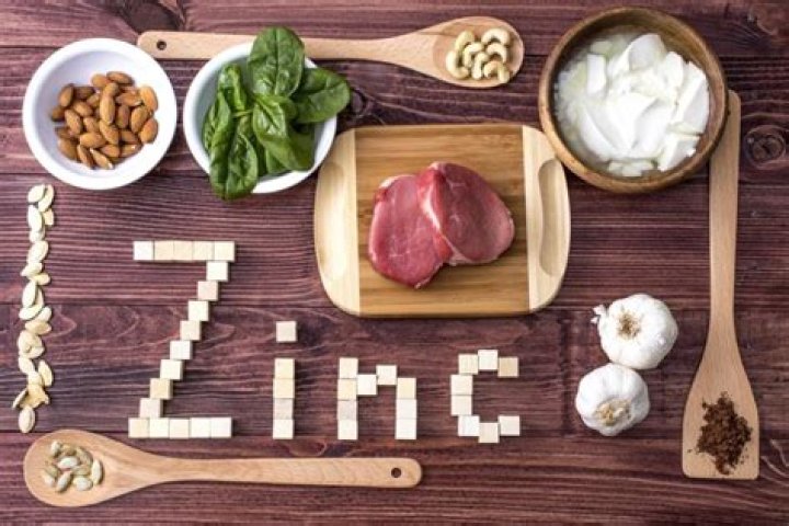 Does zinc increase bleeding?
