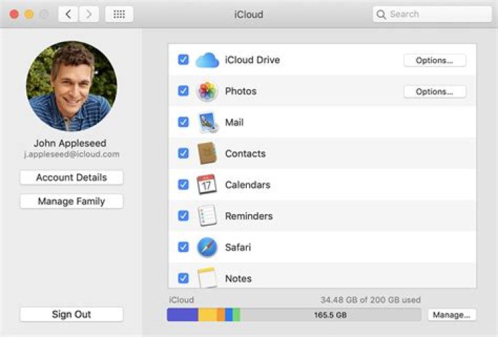 How do I hide a folder?