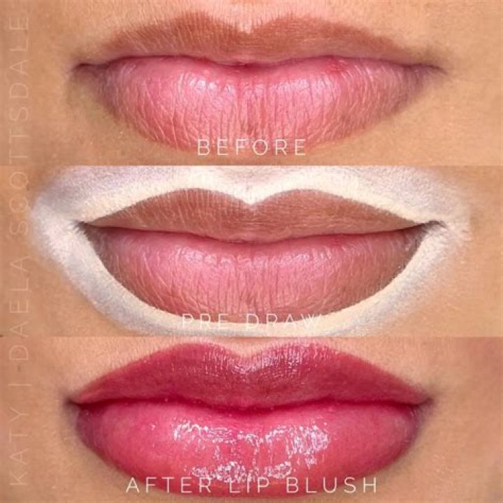 How long does a lip blush top up take?