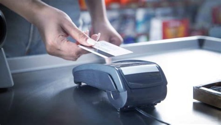 How much does SumUp charge per transaction?