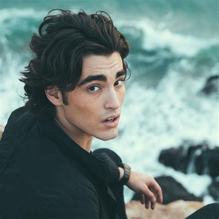 How old is Blake Michael?