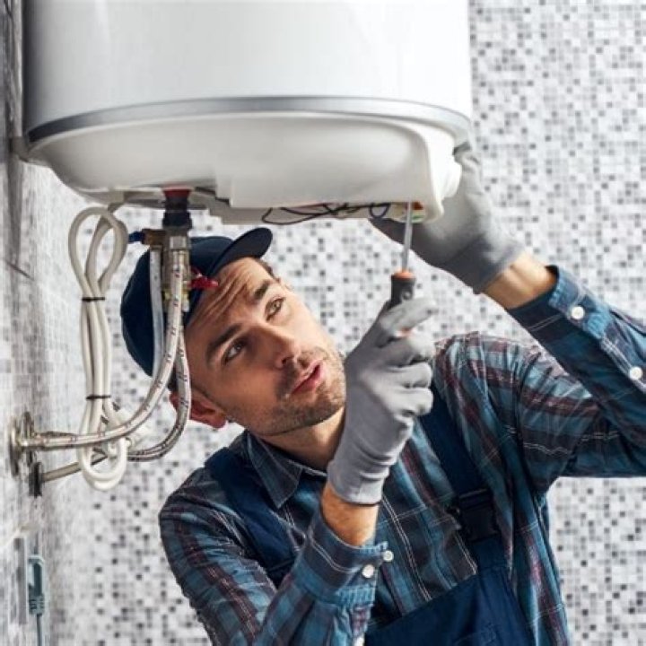 Is a gas water heater better than electric?