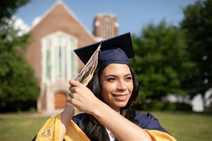 Is being a valedictorian worth it?