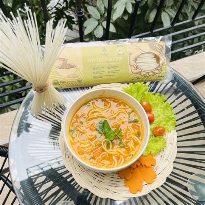 Is rice healthy or noodles?
