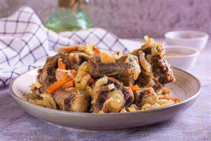 What is flour in Tswana?