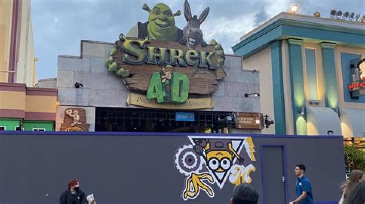 What is replacing Shrek 4d at Universal Studios Orlando?