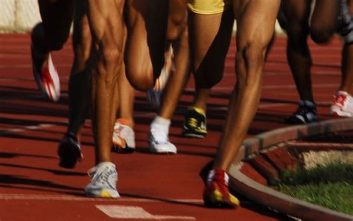 What is the fastest high school 5K time?