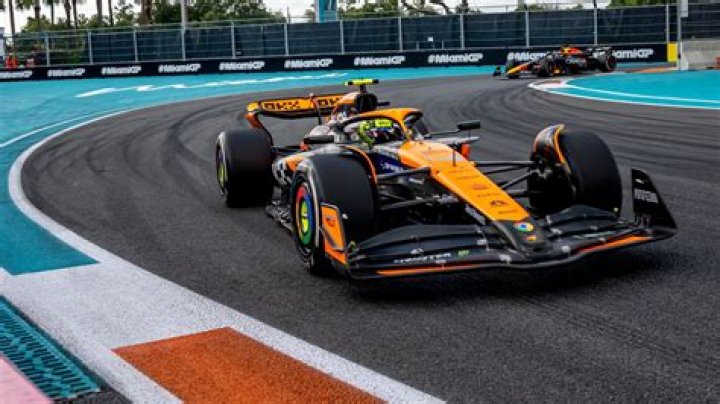 What is the top speed of a Formula 1 car?