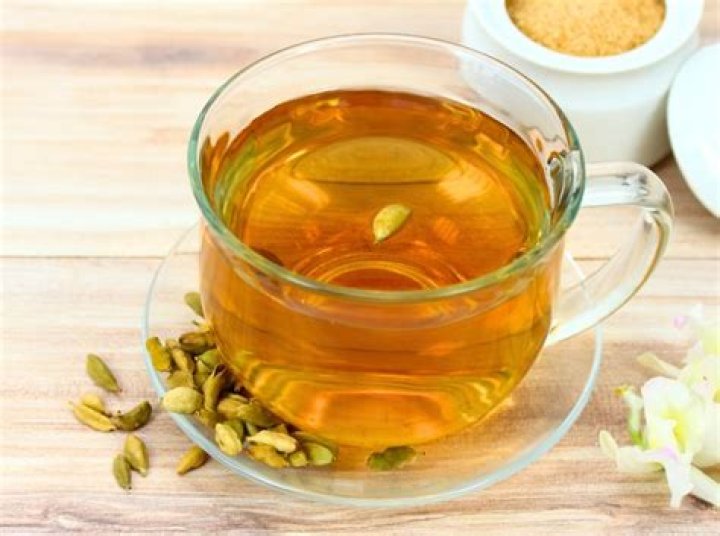When should I drink cardamom water?