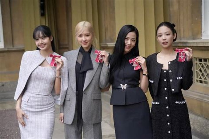 Who is the tallest member in Blackpink?