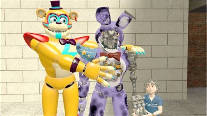 Why is Glamrock Freddy helping Gregory?